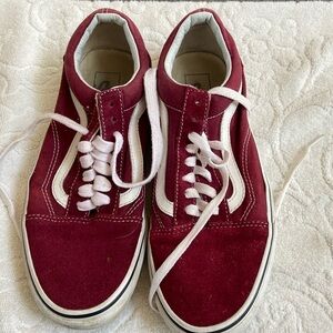 Red suede vans - old skool size 8.5​​​​